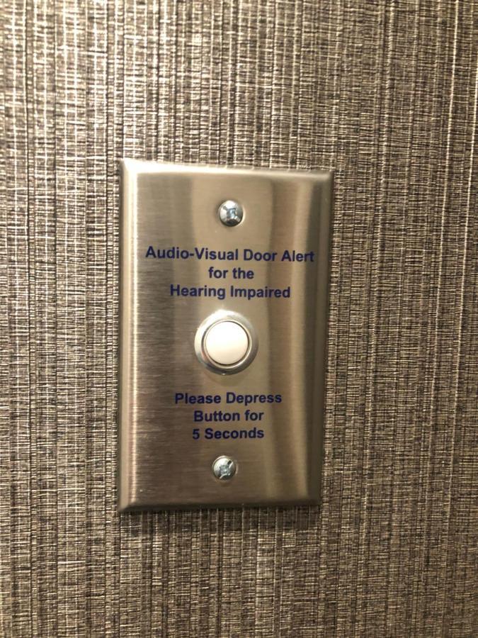 Holiday Inn Express & Suites Madison By Ihg Экстерьер фото